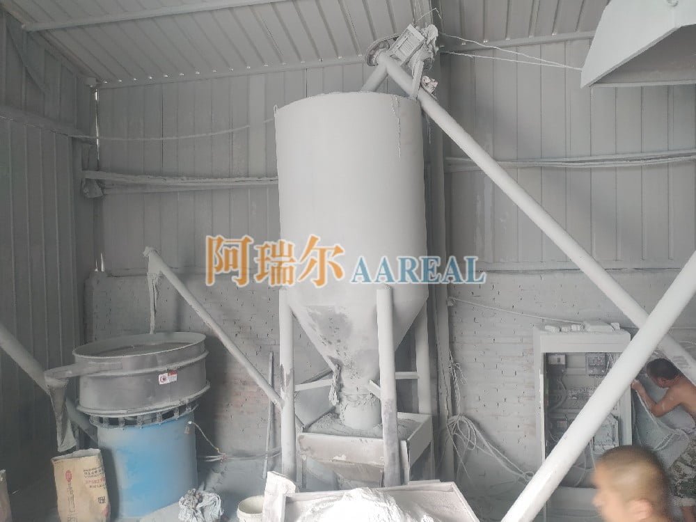 AAREAL se especializa en la fabricación de tamices vibratorios rotativos especiales para la industria del polvo de plástico PVC. Alta eficiencia, gran capacidad y velocidad de descarga rápida.